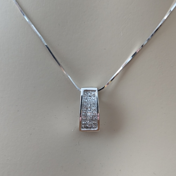 STATEMENT! 14 KARAT WHITE GOLD INVISIBLE SET NATURAL DIAMOND BAR SLIDE PENDANT - Picture 3 of 9